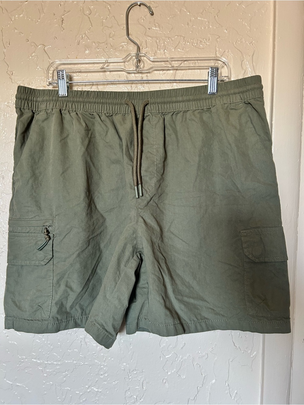 No Boundaries Men's Olive Swim Hybrid Shorts with Cargo Pockets